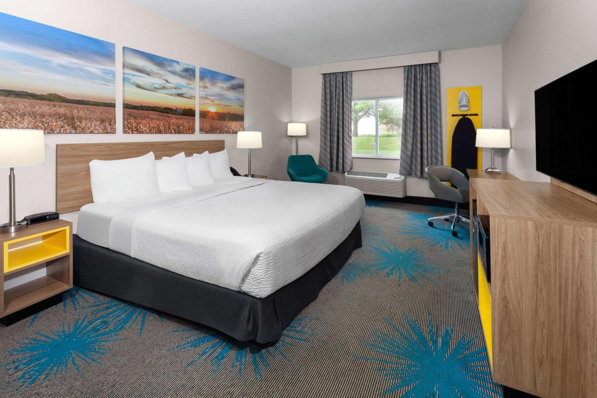 Days Inn & Suites By Wyndham Of Morris Ngoại thất bức ảnh