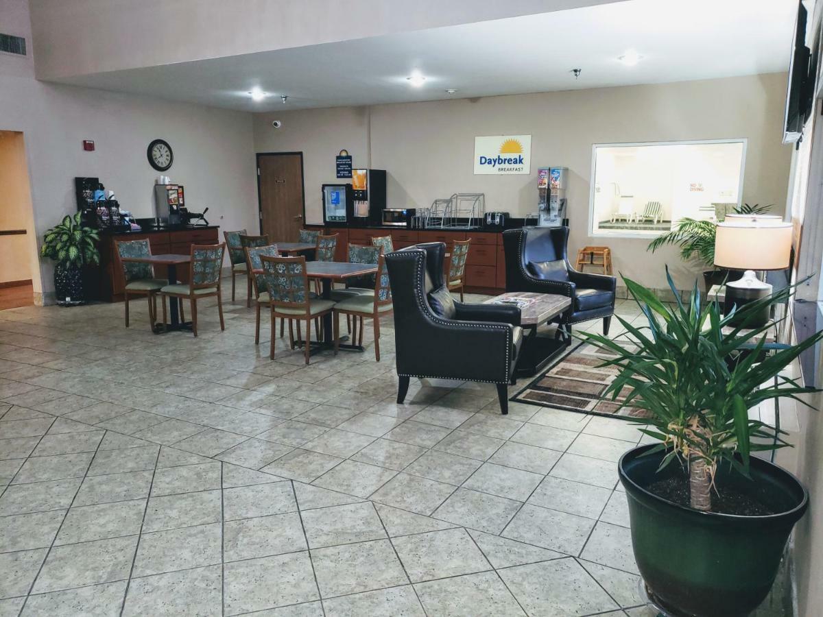 Days Inn & Suites By Wyndham Of Morris Ngoại thất bức ảnh